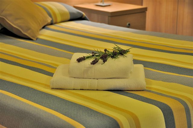 University_Residential_Halls_Bed